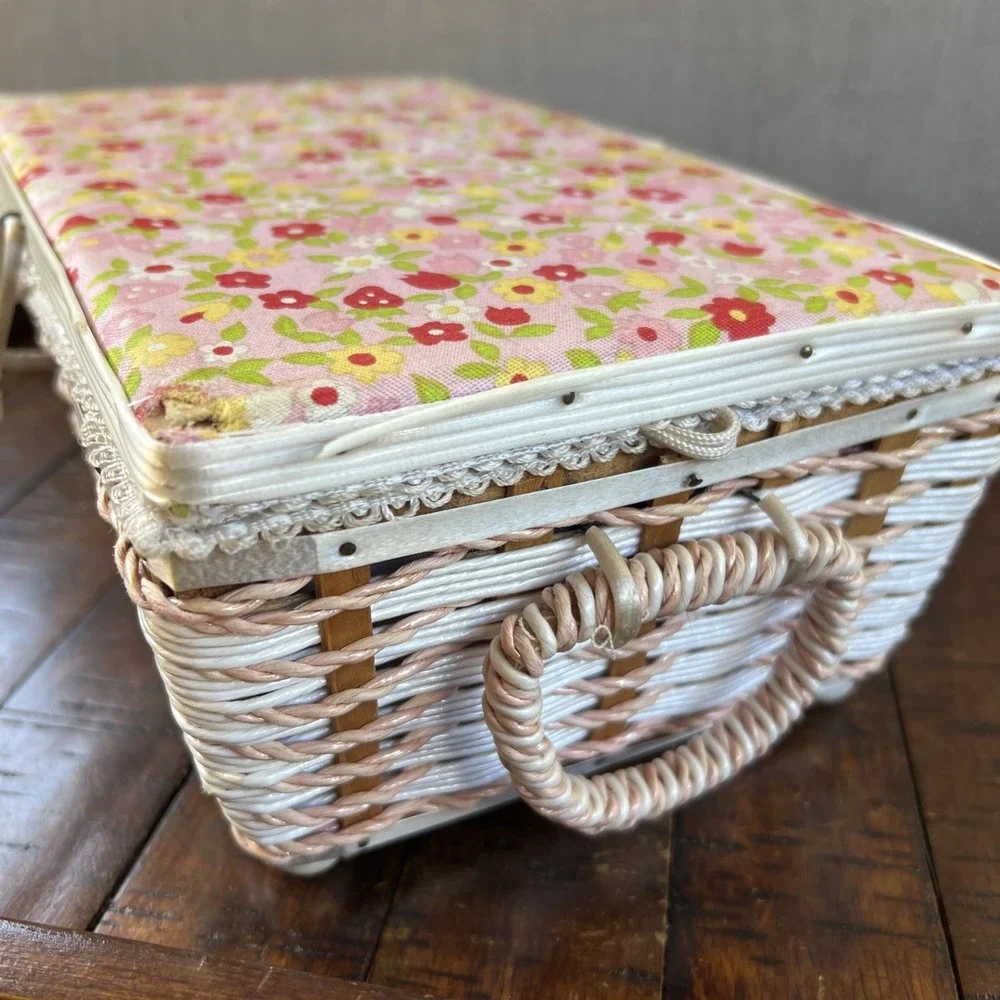 Vintage Singer Sewing Basket Rectangular Woven Wicker‎ Box w/ Handles
